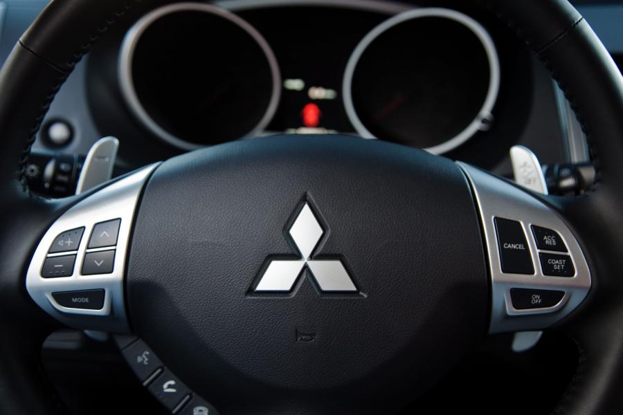  Mitsubishi Outlander 2010 года  (фото 5 из 28)